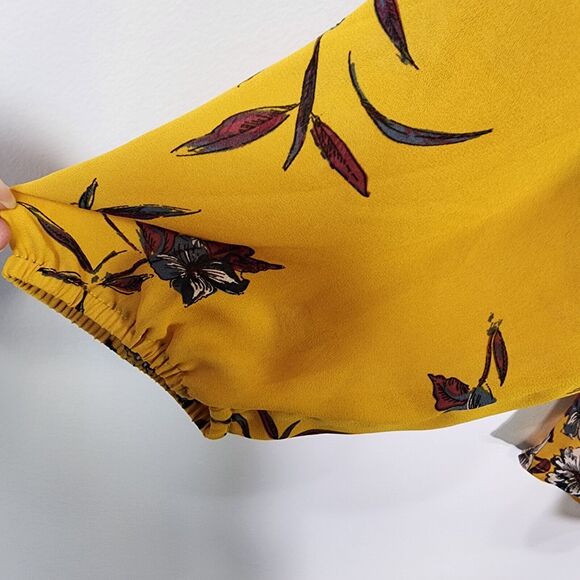 Torrid Womens Top Size 3X Yellow Floral Georgette Keyhole Blouse Long Sleeve - Picture 6 of 9